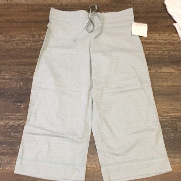 Bundle of Calvin Klein sleep/lounge wear - Picture 3 of 16